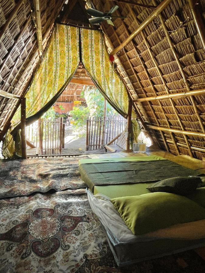 Hostel Tribal Huts Community Daanbantayan Exterior foto
