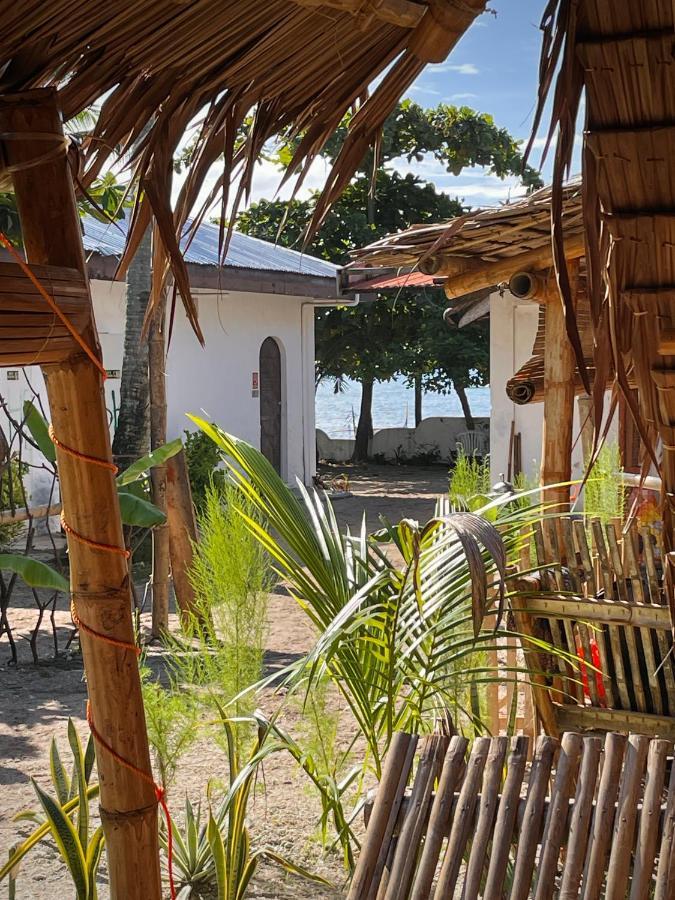 Hostel Tribal Huts Community Daanbantayan Exterior foto