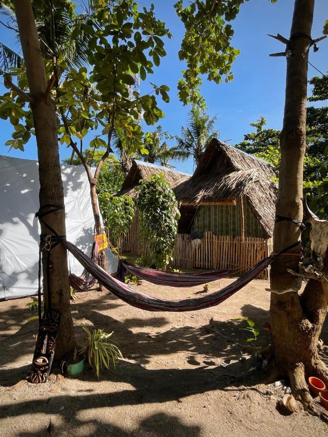 Hostel Tribal Huts Community Daanbantayan Exterior foto