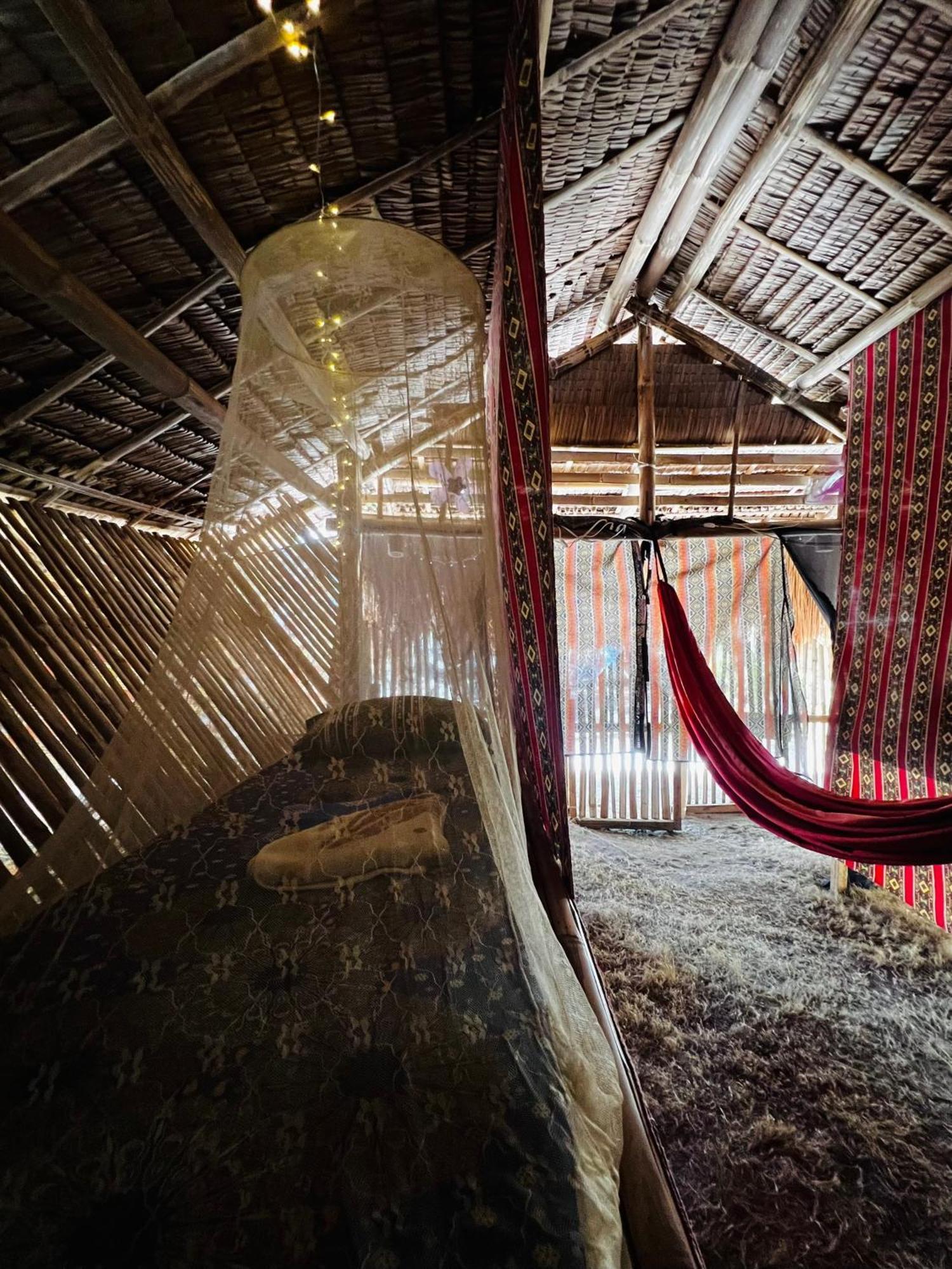 Hostel Tribal Huts Community Daanbantayan Zimmer foto
