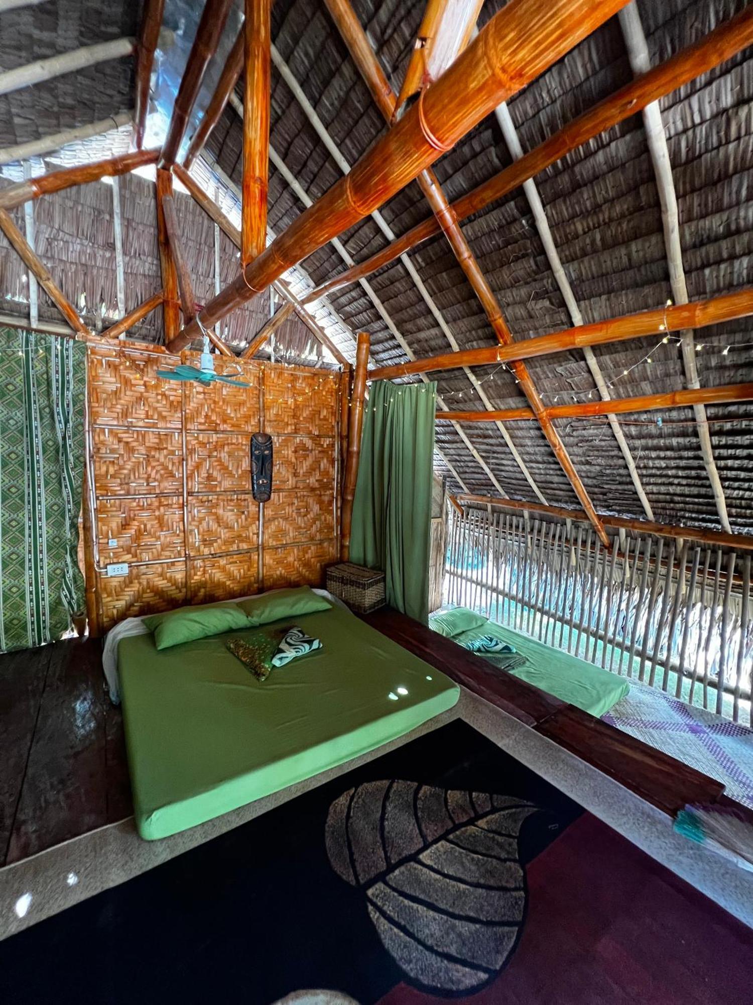 Hostel Tribal Huts Community Daanbantayan Zimmer foto