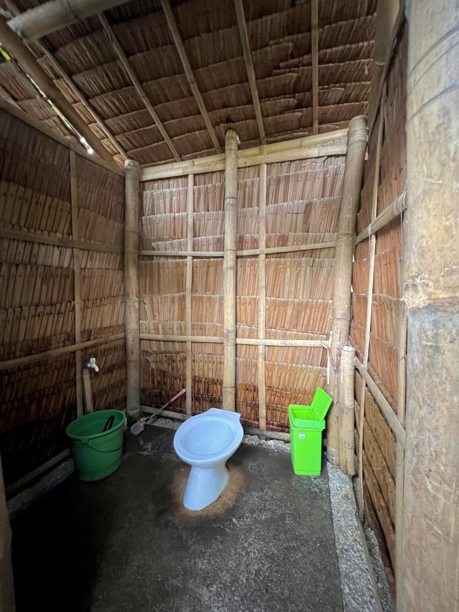 Hostel Tribal Huts Community Daanbantayan Zimmer foto