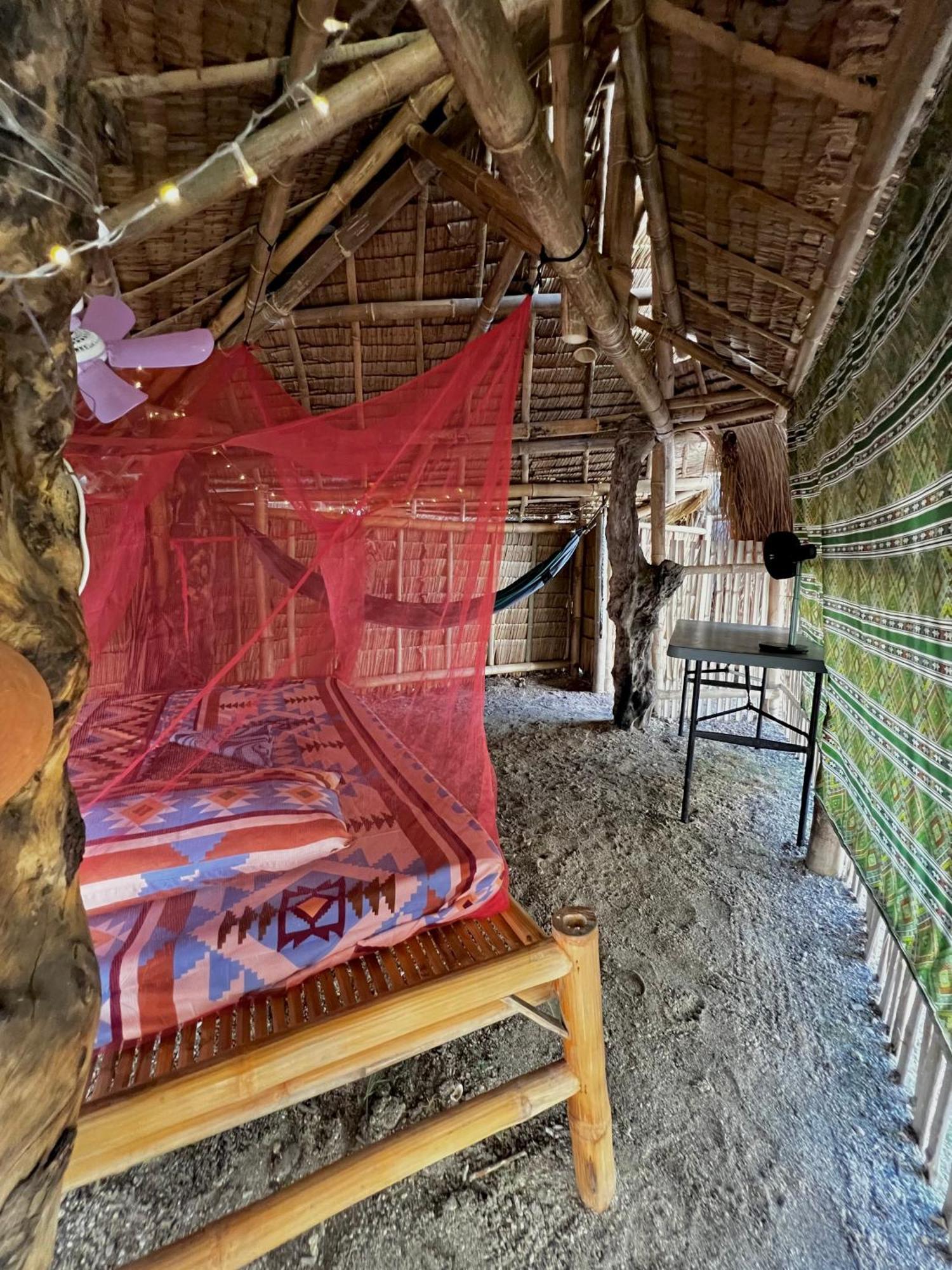 Hostel Tribal Huts Community Daanbantayan Exterior foto